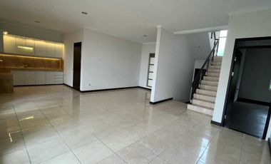 SEWA RUMAH SIAP HUNI TATAR RATNASASIH KOTA BARU PARAHYANGAN