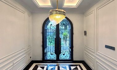 Rumah Baru Modern Classic Private Poll Rooftop Di Komplek Jagakarsa