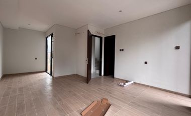 Rumah Baru di Jakarta Barat Dekat TOLL lalu Rumah Sakit juga Pasar