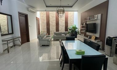 Rumah KOKOH, Tinggi murah deket Mall, bebas banjir  Di Tomang Jakarta Barat