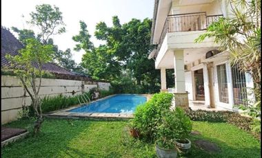 Jual Rumah Mewah Full Furnished Danau Bogor Raya