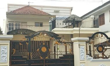 Villa Modern 2 Lantai Di Daerah Ngaglik, Batu, Malang(OLX386)