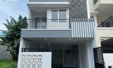 DIJUAL RUMAH KOST  PREMIUM STRATEGIS DEKAT KAMPUS TENGAH KOTA  KAMPUS UB POLINEMA WIDAYAGAMA ABM