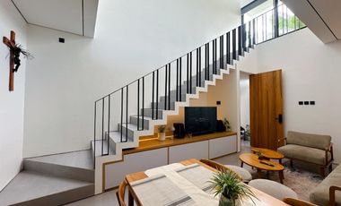 Rumah Cantik Semifurnished 2 Lantai Cocok Untuk Homestay Area Palagan