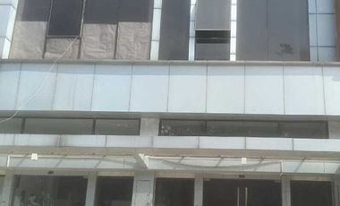 Disewakan Rukan Evenue 3.5 Lantai di JGC Cakung Jakarta Timur