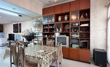 HOT SALE! Rumah 2 LT Terawat Siap Huni di Keb Lama Jaksel -14548