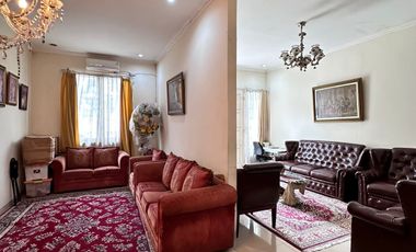 HOT SALE! Rumah 2 LT Terawat Siap Huni di Keb Lama Jaksel -14548