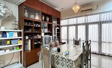HOT SALE! Rumah 2 LT Terawat Siap Huni di Keb Lama Jaksel -14548