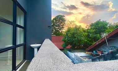 Rumah Baru Model Classic Mewah dekat Area Kuliner