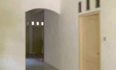 RUMAH SIAP HUNI DI PERUM KOTA BARU DRIYOREJO GRESIK