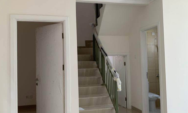 Rumah 2 Lt di Paramount Village, Cluster Kelud, Manyaran, Semarang Brt