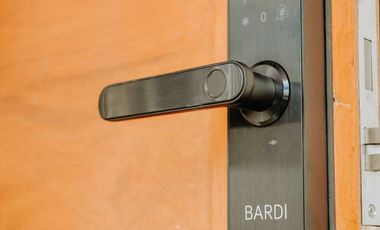 RUMAH MEWAH 2 LANTAI DEKAT FASILITAS UMUM DI MAGUWO, JOGJA