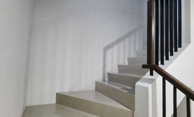 Sewa Rumah Melia Hyra 3KT Graha Raya Bintaro dekat Transmart