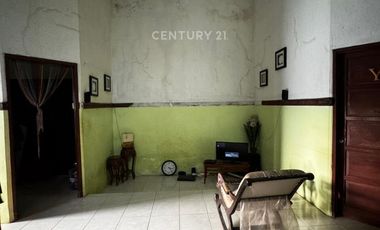 Harga Murah Rumah Dengan Tanah Luas Strategis Dekat Bintaro 16770