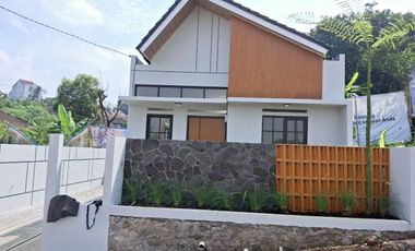 Dijual Rumah 1 lantai murah di jatihandap 400 jutaan dkt cikutra shm