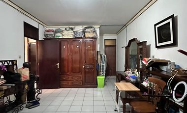 Rumah Hook 2 Lt di Area Premium Jakarta Selatan Siap Huni -14549