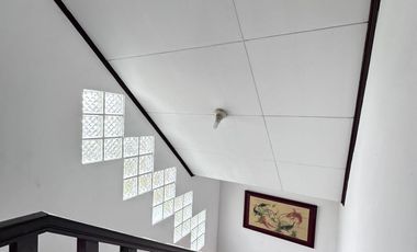 Rumah Hook 2 Lt di Area Premium Jakarta Selatan Siap Huni -14549