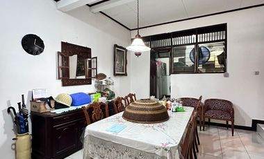 Rumah Hook 2 Lt di Area Premium Jakarta Selatan Siap Huni -14549