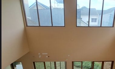 Di Jual Murah Rumah 2 lantai 14x25 BSD