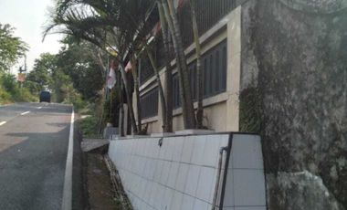 Rumah DiJual Cepat Di Jalan Raya Taman Safari Prigen Pasuruan