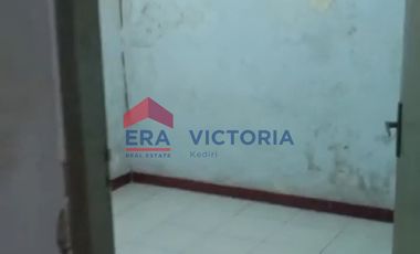 Rumah DIJUAL di Rejomulyo Kota Kediri Depan Jalan Raya Dua Ruas Jalan
