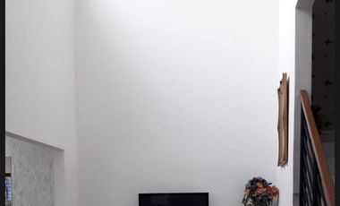 Di Jual Murah Rumah 10x20 2 lantai BSD