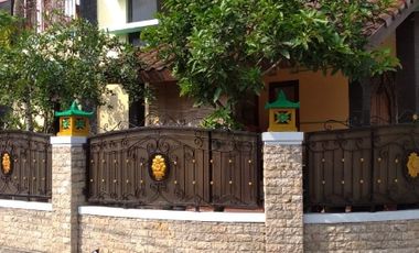 Rumah bagus 2 lantai murah di jalan kaliurang km 7