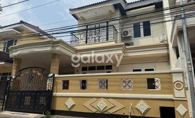 rumah sewa bagus siap huni daerah lebak indah mas surabaya timur