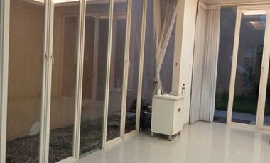 Sewa Rumah Pakuwon Indah Surabaya Bisa Full Furnished