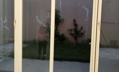 Sewa Rumah Pakuwon Indah Surabaya Bisa Full Furnished