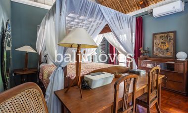 Cantik Villa Dua Kamar Tidur Di Tepi Pantai Sanur