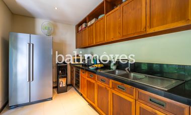 Cantik Villa Dua Kamar Tidur Di Tepi Pantai Sanur