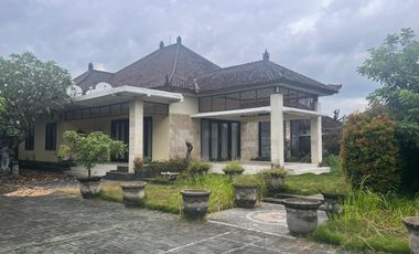 Villa di Sindu Cakranegara kota Mataram