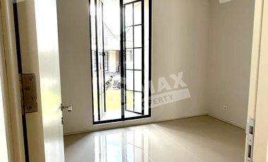 RUMAH BARU CITRALAND PUNCAK TIDAR,SIAP HUNI,ELIT,JALAN LEBAR