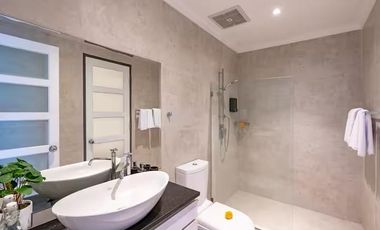 Villa Exclusive strategis Kerobokan Bali