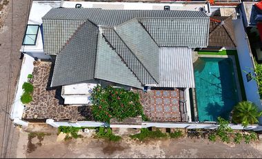 Villa dengan kolam renang pribadi di green valley Senggigi