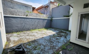 Rumah Dijual Sidoarjo Lokasi Strategis Perum Puri Surya Jaya Gedangan