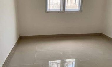 Rumah 2 Lantai Free Banjir & Polusi Udara cuma 5 Menit ke Stasiun