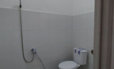 Rumah 2 Lantai Free Banjir & Polusi Udara cuma 5 Menit ke Stasiun