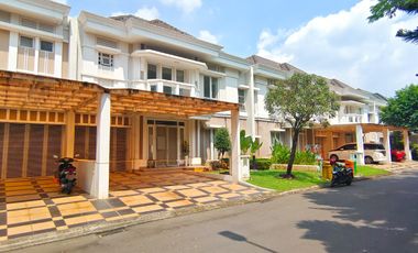 VERNONIA Summarecon Bekasi Hadap Danau depan Taman TERBESAR JUAL BU