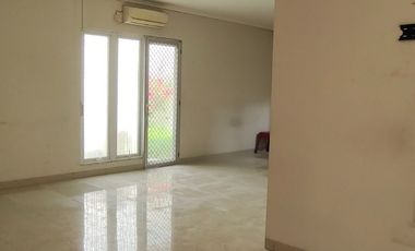 VERNONIA Summarecon Bekasi Hadap Danau depan Taman TERBESAR JUAL BU