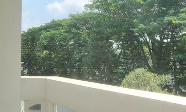 VERNONIA Summarecon Bekasi Hadap Danau depan Taman TERBESAR JUAL BU