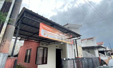 Rumah di kompleks perumahan Kekeri Lombok barat