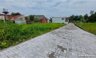 Tanah Dalam Perumahan Banteng, 100 Meter dari Jalan Raya