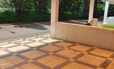 VERNONIA Summarecon Bekasi Hadap Danau depan Taman TERBESAR JUAL BU