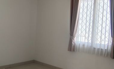 VERNONIA Summarecon Bekasi Hadap Danau depan Taman TERBESAR JUAL BU