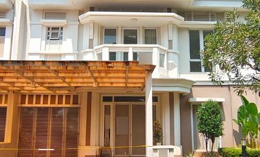 VERNONIA Summarecon Bekasi Hadap Danau depan Taman TERBESAR JUAL BU