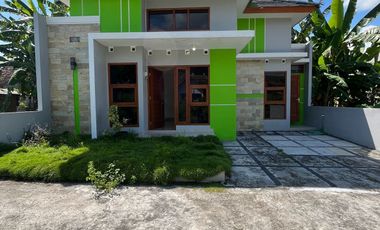 RUMAH CANTIK SIAP HUNI DEKAT ALUN-ALUN PASEBAN BANTUL & RS UII.JK13329