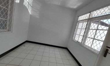 Disewakan Rumah Cantik Strategis Di Area Arcamanik
