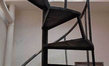 Sewa rumah murah depan stadion manahan